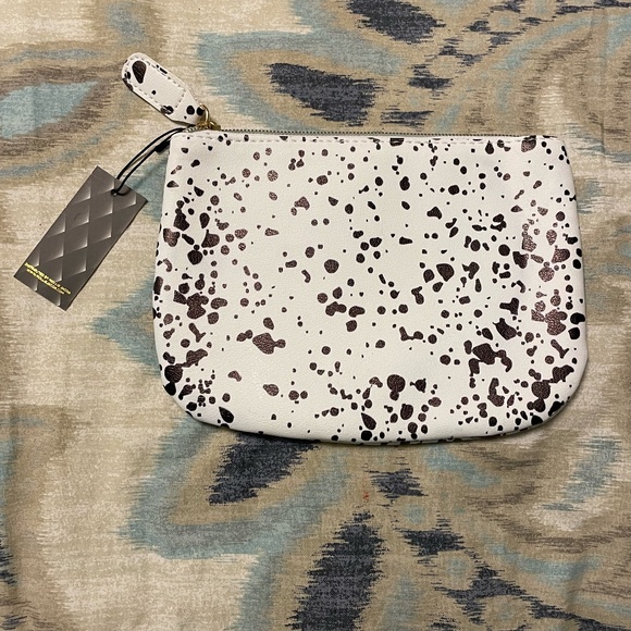 🖤 Mollie Jacob - Abstract Monochrome Pouch 🤍 - Picture 4 of 4